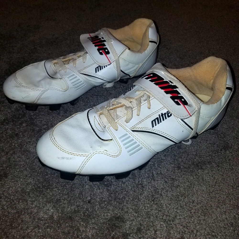 Mitre Mens Athletic Cleats White 10.5.